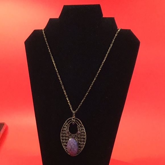 no brand Jewelry - 💜💜Vintage Purple & Gold Necklace💜💜